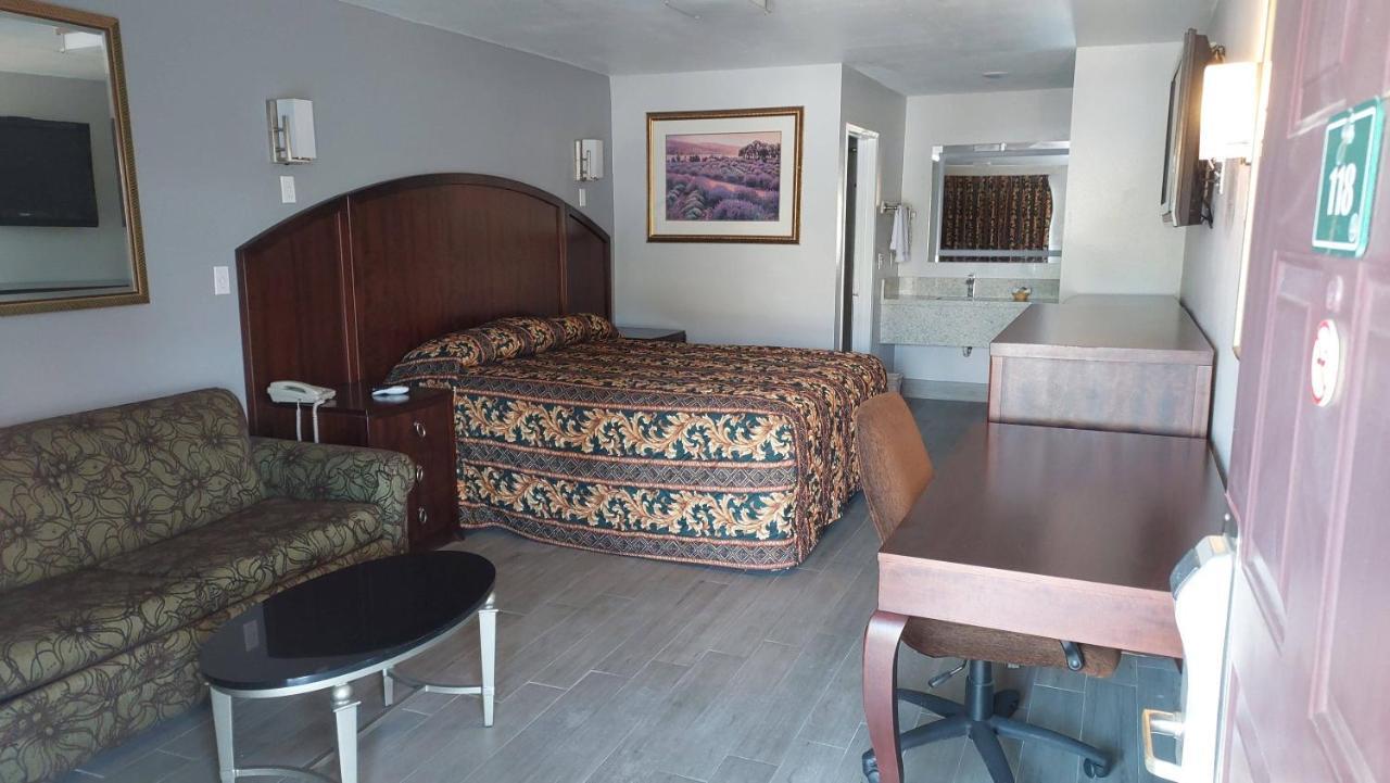 Regency Inn Норко Екстер'єр фото