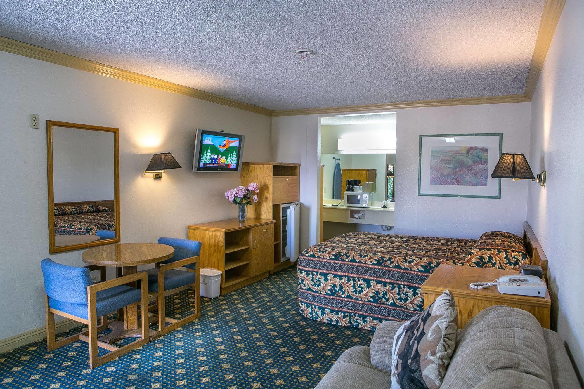 Regency Inn Норко Екстер'єр фото